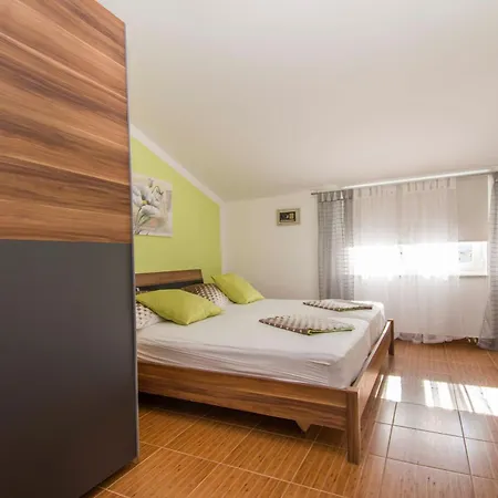 Apartamento Milenko Vodice