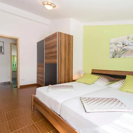 Apartamento Milenko Vodice