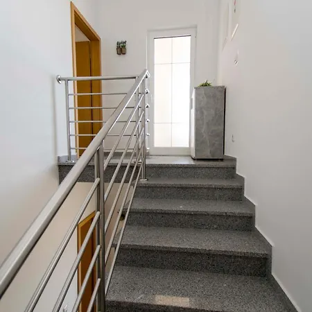 Apartamento Milenko Vodice