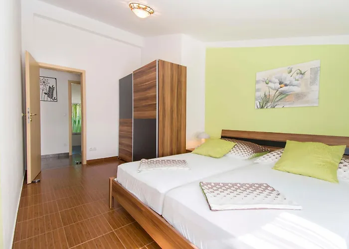 Apartment Milenko Vodice